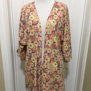 Small lularoe Lindsay